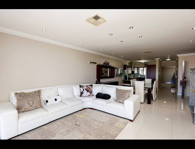 3 BEDROOM SECTIONAL TITLE FOR SALE IN ATHLONE